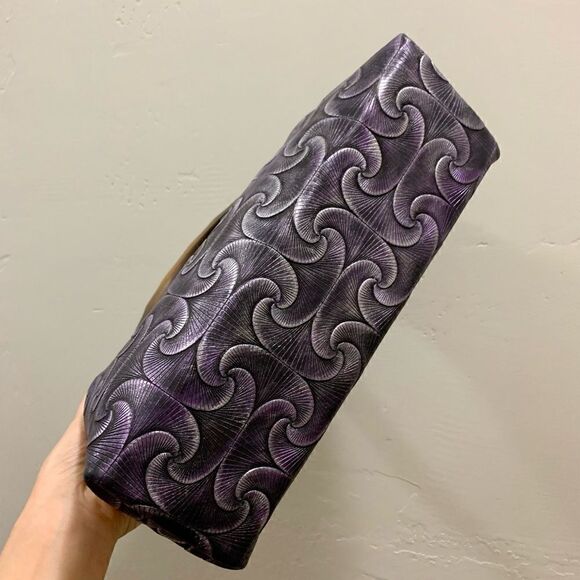 Handmade Genuine Embossed Leather Gradient Metallic Wooden Frame Bag/Crossbody - Picture 10 of 11